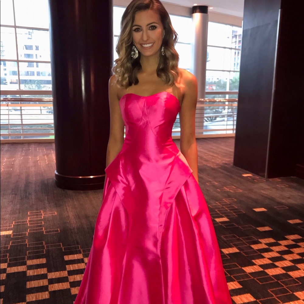 BRIGHT PINK Tarik Ediz 50325 WORN ONCE